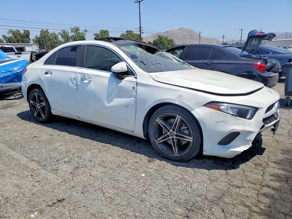 2022 Mercedes-benz A-class VIN W1K3G4EB4NJ325882 COPART salvage auction — FRONT END, CA - DIS/DLR/EXP ONLY CLEAN TITLE, sold $2,600 on 2026-07-02 (photo 4)