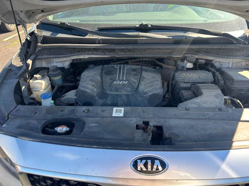 2017 Kia SEDONA VIN KNDMA5C18H6259666 COPART salvage auction — NORMAL WEAR, MA - CERTIFICATE OF TITLE (P), sold $700 on 2026-07-02 (photo 7)