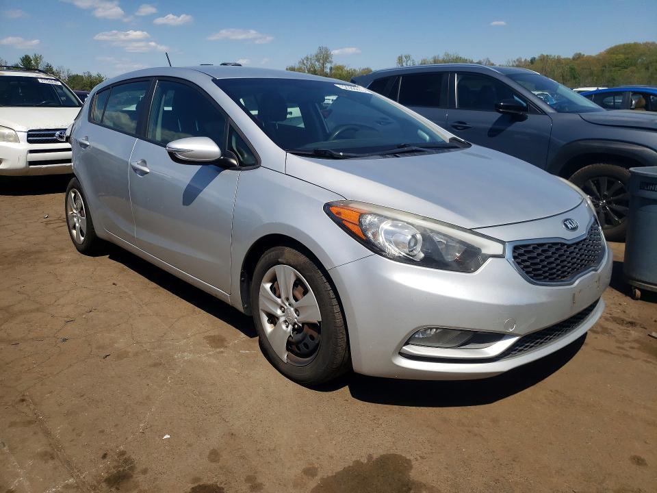 2016 Kia VIN KNAFK5A88G5635967 COPART salvage auction — REAR END, Ct - Cert Of Title-Salvage, sold $450 on 2026-07-28 (photo 4)