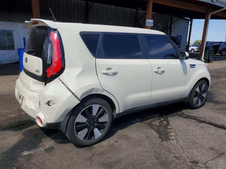 2015 Kia Soul VIN KNDJX3A56F7173940 COPART salvage auction — REAR END, Co - Public - Salvage Title, sold $700 on 2026-07-28 (photo 3)