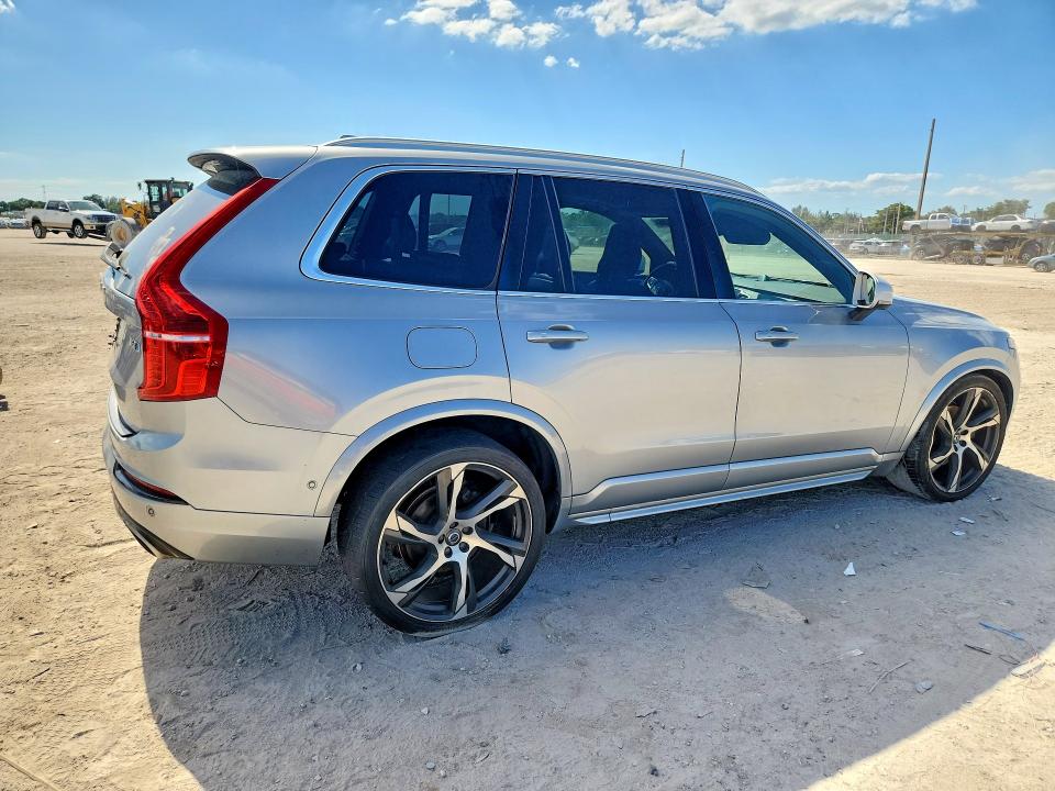 2017 Volvo VIN YV4A22PMXH1169948 COPART salvage auction — REAR END, FL - CERTIFICATE OF TITLE, sold $4,450 on 2026-07-30 (photo 3)