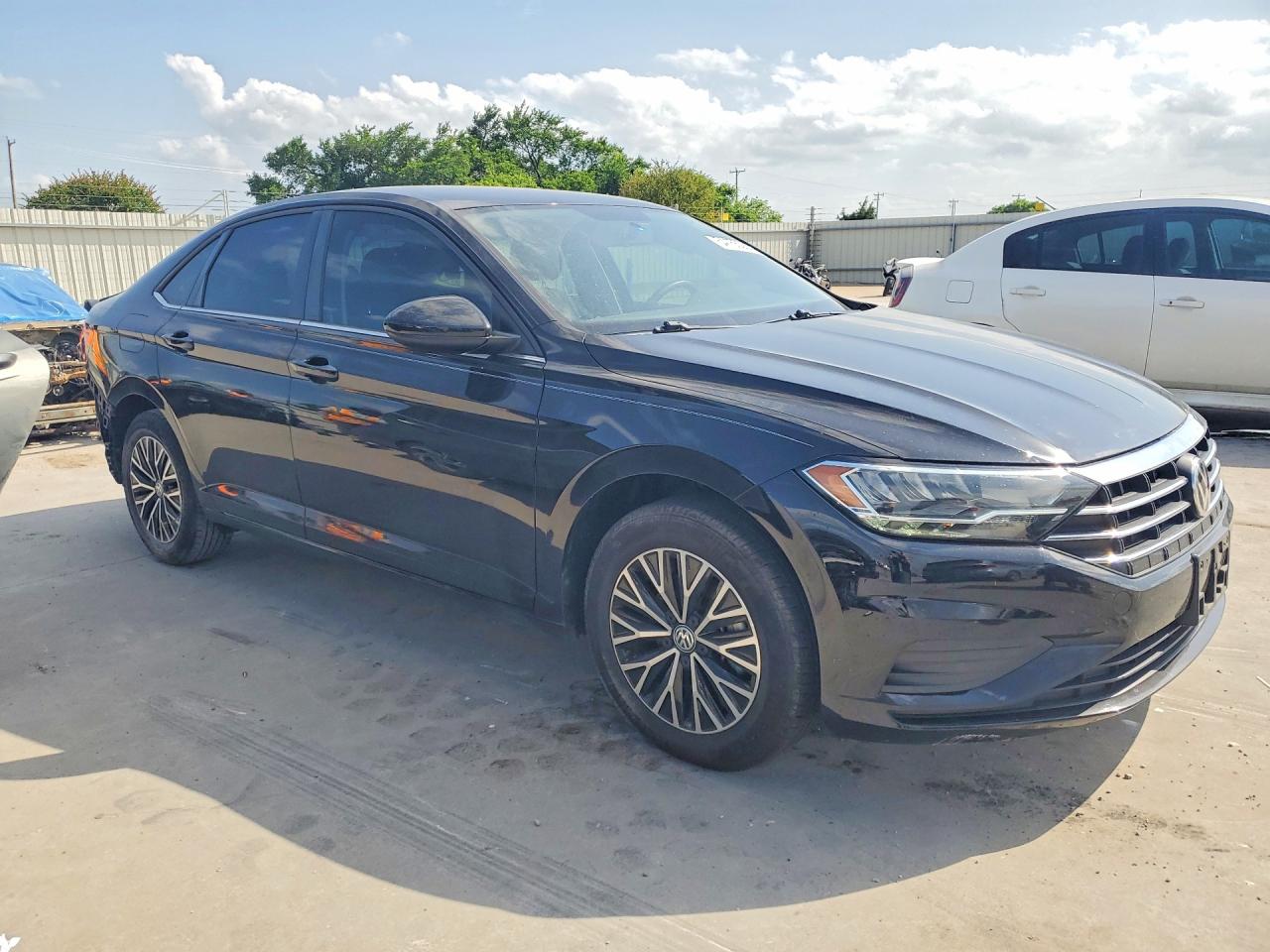 2021 Volkswagen Jetta VIN 3VWC57BU6MM057181 COPART salvage auction — Rear End, TX - SALVAGE VEHICLE TITLE, sold $3,600 on 2026-07-09 (photo 4)