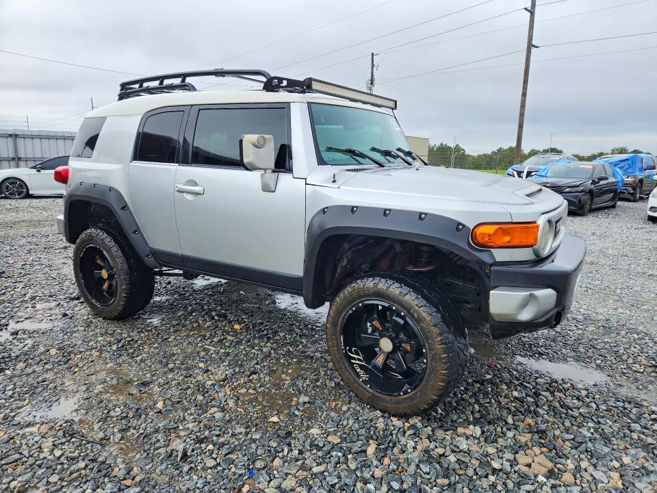 2008 Toyota Fj cruiser VIN JTEBU11F38K023418 COPART salvage auction — FRONT END, Ga - Certificate Of Title (P), sold $6,200 on 2026-07-28 (photo 4)