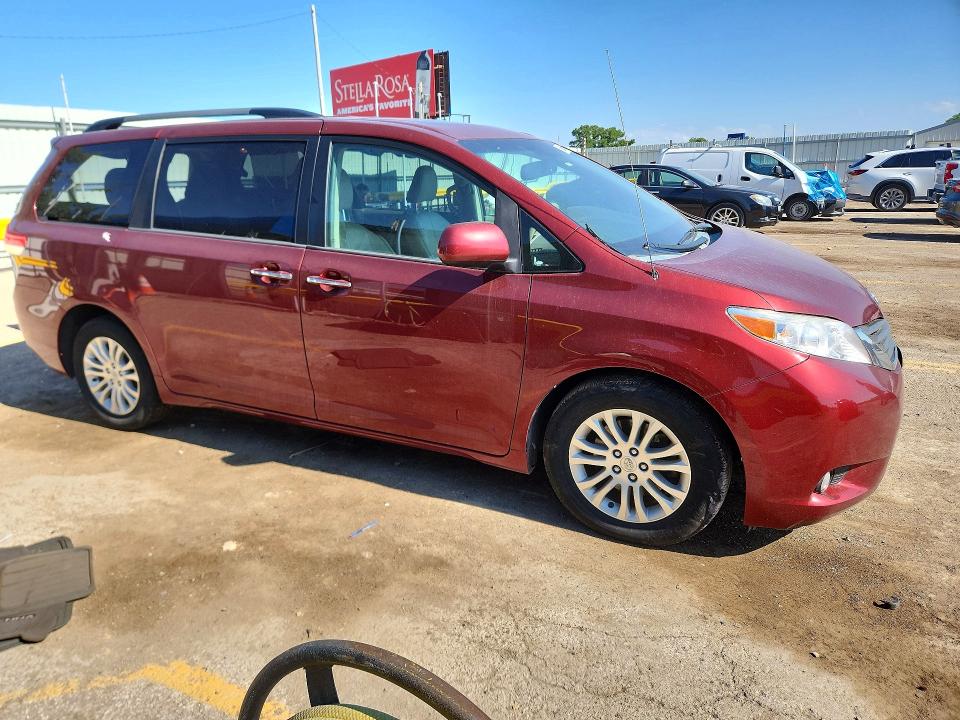 2014 Toyota Sienna VIN 5TDYK3DCXES447569 COPART salvage auction — FRONT END, KS - CERT OF TITLE-SALVAGE (P), sold $1,600 on 2026-07-27 (photo 4)