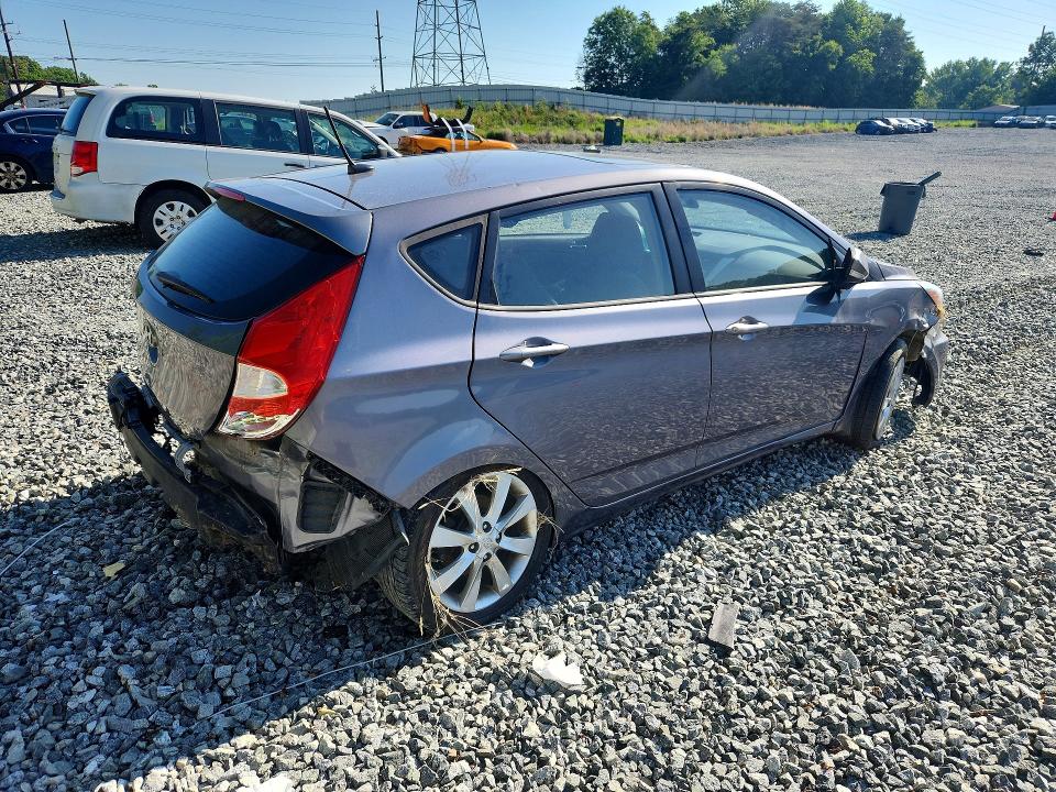2014 Hyundai Accent VIN KMHCU5AEXEU151173 COPART salvage auction — SIDE, Nc - Salvage Certificate Of Title, sold $325 on 2026-07-08 (photo 3)