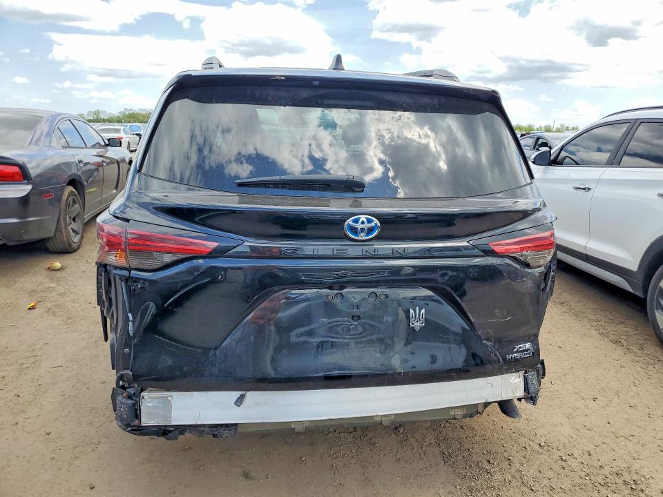 2021 Toyota Sienna VIN 5TDDRKECXMS012195 COPART salvage auction — REAR END, Il - Salvage Certificate, sold $15,500 on 2026-07-02 (photo 6)