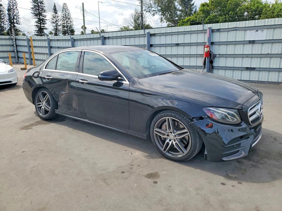 2017 Mercedes-benz E-class VIN WDDZF4JB8HA209172 COPART salvage auction — SIDE, FL - CERT OF TITLE SLVG REBUILDABLE, sold $8,900 on 2026-07-13 (photo 4)