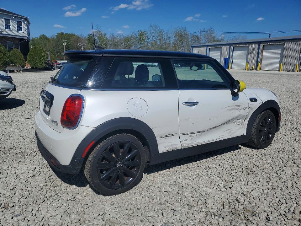 2024 Mini Cooper VIN WMW13DJ09R2U66851 COPART salvage auction — SIDE, Ma - Cert Of Title-Salvage, sold $8,700 on 2026-07-10 (photo 3)