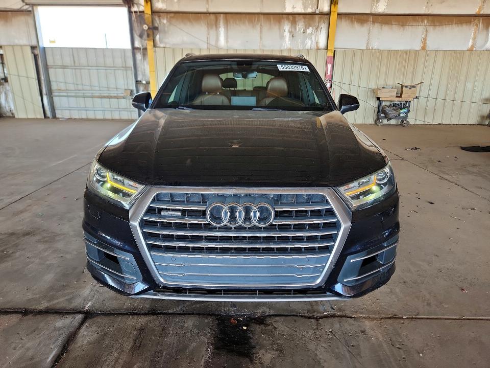2017 Audi Q7 VIN WA1LAAF75HD033899 COPART salvage auction — NORMAL WEAR, Fl - Certificate Of Title, sold $6,700 on 2026-07-08 (photo 5)