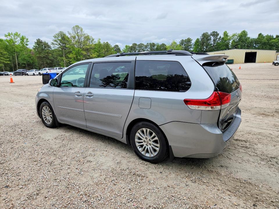 2013 Toyota Sienna VIN 5TDYK3DC5DS402344 COPART salvage auction — REAR END, Nc - Salvage Certificate Of Title, sold $4,200 on 2026-07-17 (photo 2)