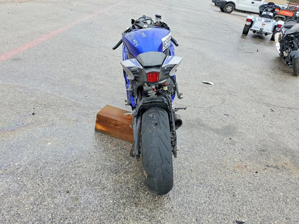 2020 Yamaha Yzf VIN JYARJ28E4LA005843 COPART salvage auction — FRONT END, Tx - Salvage Vehicle Title, sold $4,850 on 2026-07-16 (photo 4)