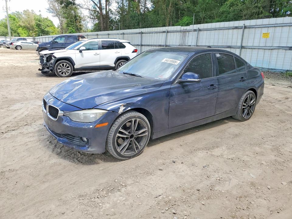 2013 BMW 3er VIN WBA3A5G5XDNP22218 COPART salvage auction — MINOR DENT/SCRATCHES, Fl - Cert Of Title Slvg Rebuildable, sold $1,150 on 2026-07-31 (photo 1)