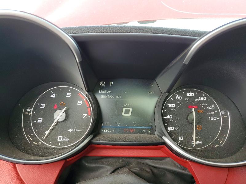 2018 Alfa romeo Giulia VIN ZARFAECN6J7577478 COPART salvage auction — FRONT END, Tx - Salvage Vehicle Title, sold $6,500 on 2026-08-28 (photo 9)