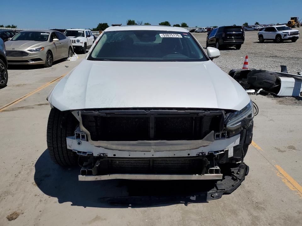 2018 Volvo S90 VIN LVY982MK6JP019080 COPART salvage auction — FRONT END, KY - CERT OF TITLE-SALVAGE (P), sold $2,650 on 2026-07-23 (photo 5)