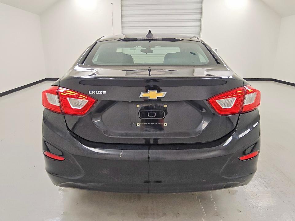 2018 Chevrolet Cruze VIN 1G1BC5SM4J7200037 COPART salvage auction — MECHANICAL, Tx - Certificate Of Title, sold $2,100 on 2026-07-02 (photo 6)