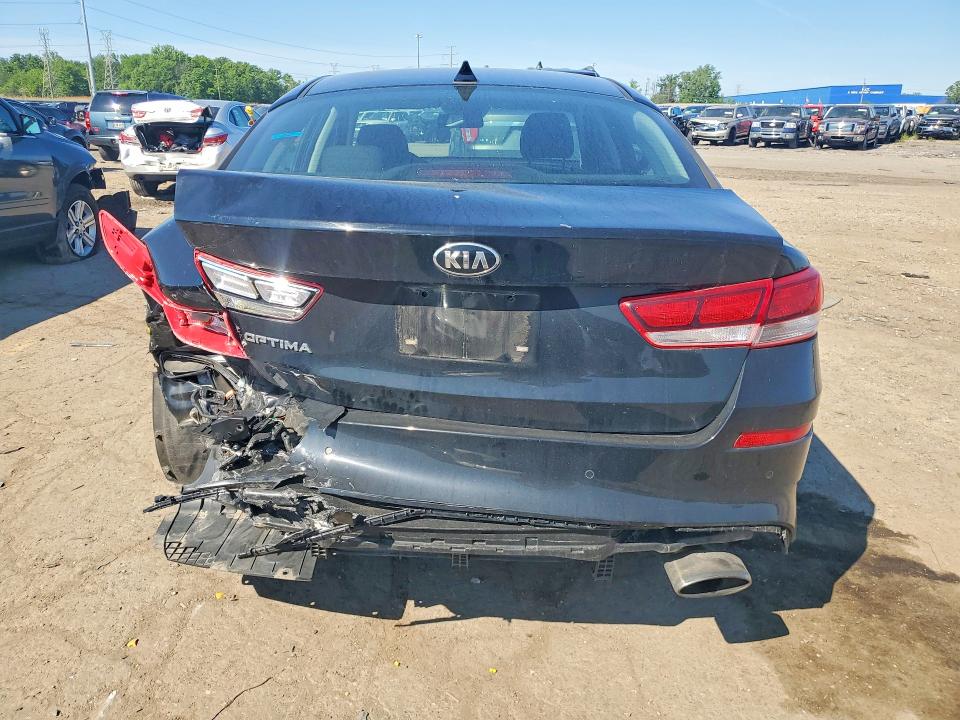 2019 Kia Optima VIN 5XXGT4L30KG366318 COPART salvage auction — REAR END, MI - CERTIFICATE OF TITLE, sold $2,750 on 2026-07-31 (photo 6)