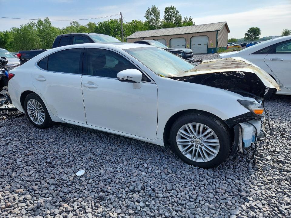 2013 Lexus VIN JTHBK1GG1D2061782 COPART salvage auction — FRONT END, Il - Salvage Certificate, sold $1,100 on 2026-07-13 (photo 4)