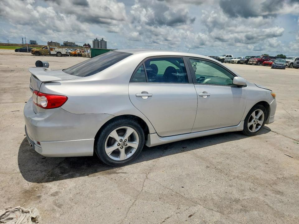 2013 Toyota Corolla VIN 5YFBU4EE6DP144110 COPART salvage auction — MINOR DENT/SCRATCHES, La - Certificate Of Title, sold $2,100 on 2026-07-29 (photo 3)