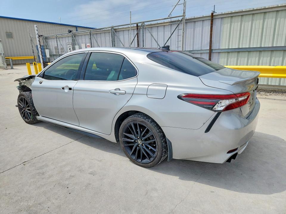 2021 Toyota Camry VIN 4T1K61AK0MU418131 COPART salvage auction — FRONT END, TX - SALVAGE VEHICLE TITLE, sold $8,900 on 2026-07-31 (photo 2)