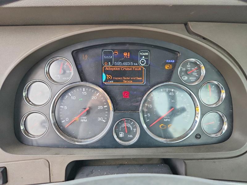 2015 Kenworth Constructi VIN 1XKYA48X1FJ462423 COPART salvage auction — NORMAL WEAR, IN - CERTIFICATE OF TITLE, sold $5,600 on 2026-07-07 (photo 8)