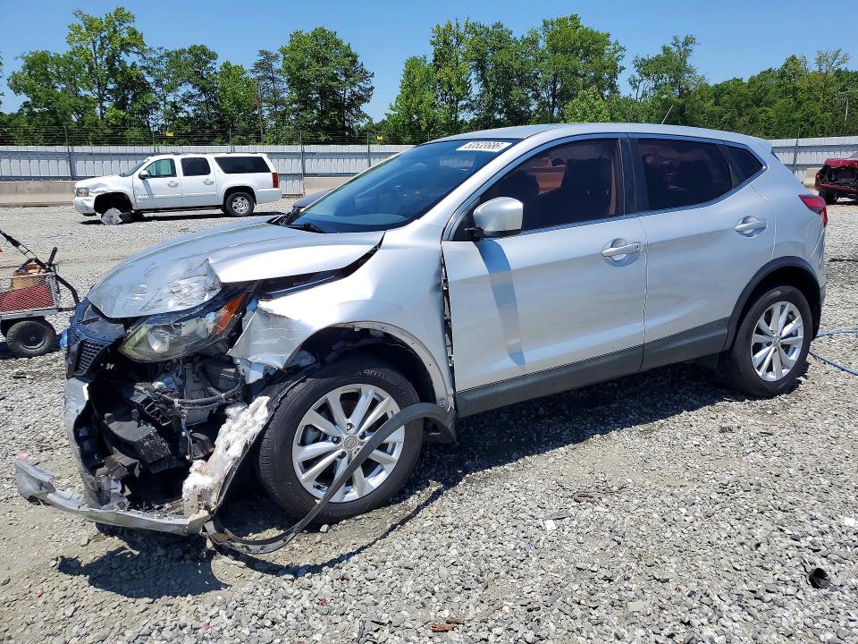 2017 Nissan VIN JN1BJ1CP4HW024995 COPART salvage auction — FRONT END, Sc - Cert Of Title-Salvage, sold $900 on 2026-07-22 (photo 1)