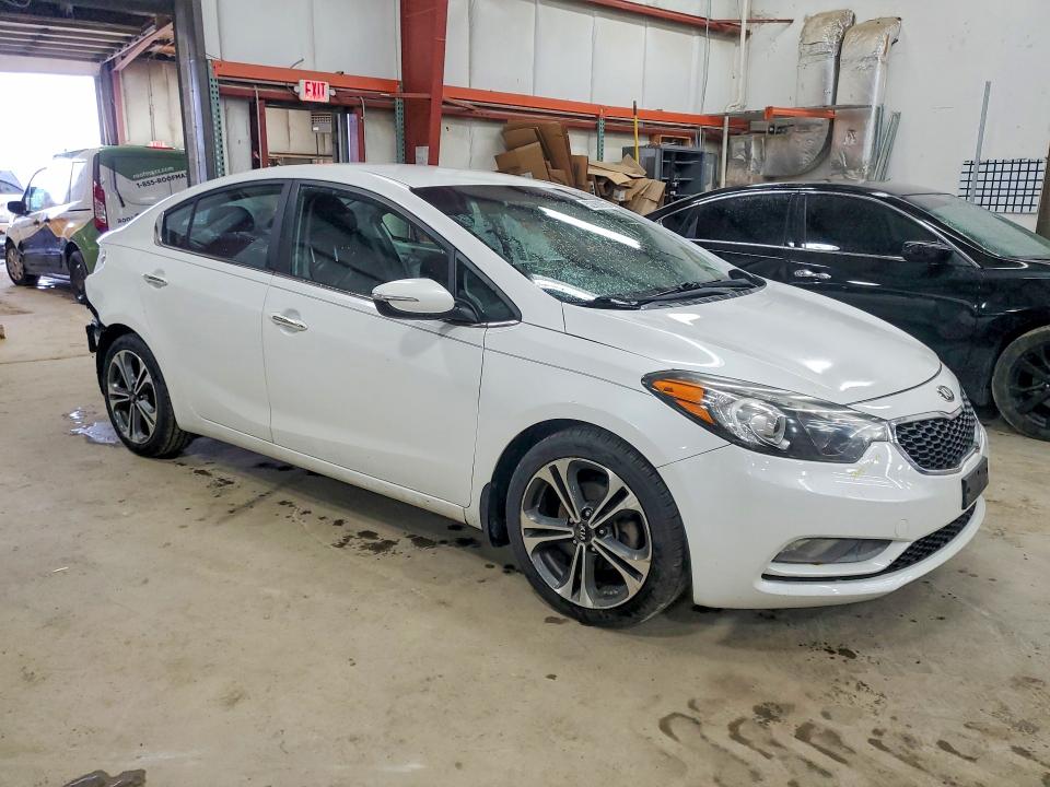 2016 Kia Forte VIN KNAFX4A82G5481459 COPART salvage auction — FRONT END, Md - Cert Of Salvage > 75% Damage, sold $475 on 2026-07-14 (photo 4)