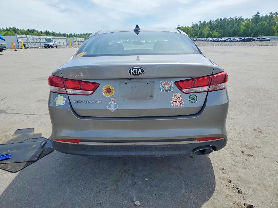 2017 Kia Optima VIN 5XXGT4L37HG156596 COPART salvage auction — FRONT END, Me - Cert Of Title-Salvage Collisio, sold $400 on 2026-07-17 (photo 6)