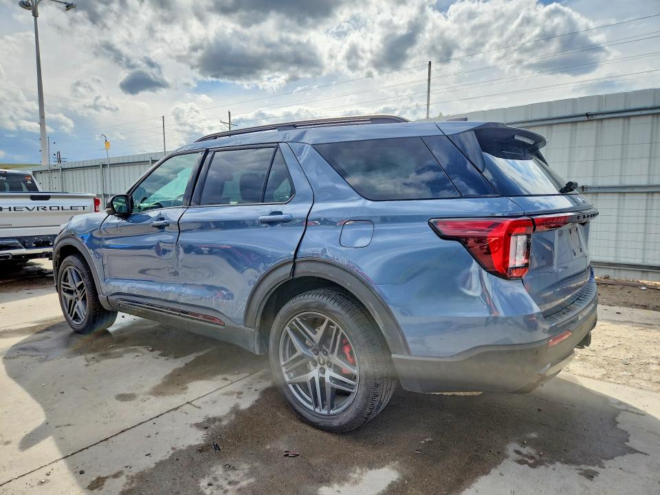 2025 Ford Explorer VIN 1FMUK8KH4SGA43792 COPART salvage auction — ROLLOVER, Co - Salvage Title, sold $14,200 on 2026-07-22 (photo 2)