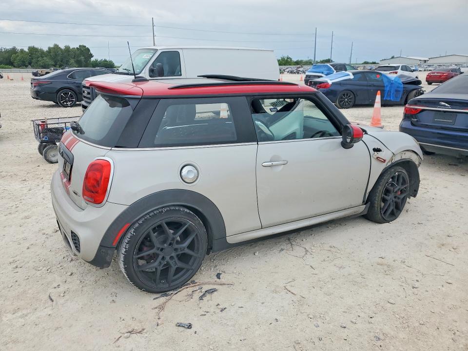 2017 Mini VIN WMWXM9C3XH2F66003 COPART salvage auction — FRONT END, Tx - Salvage Vehicle Title, sold $2,150 on 2026-07-16 (photo 3)
