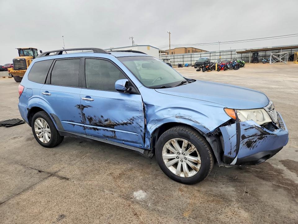 2011 Subaru Forester VIN JF2SHBFC3BH728948 COPART salvage auction — FRONT END, Tx - Salvage Vehicle Title, sold $1,500 on 2026-07-03 (photo 4)