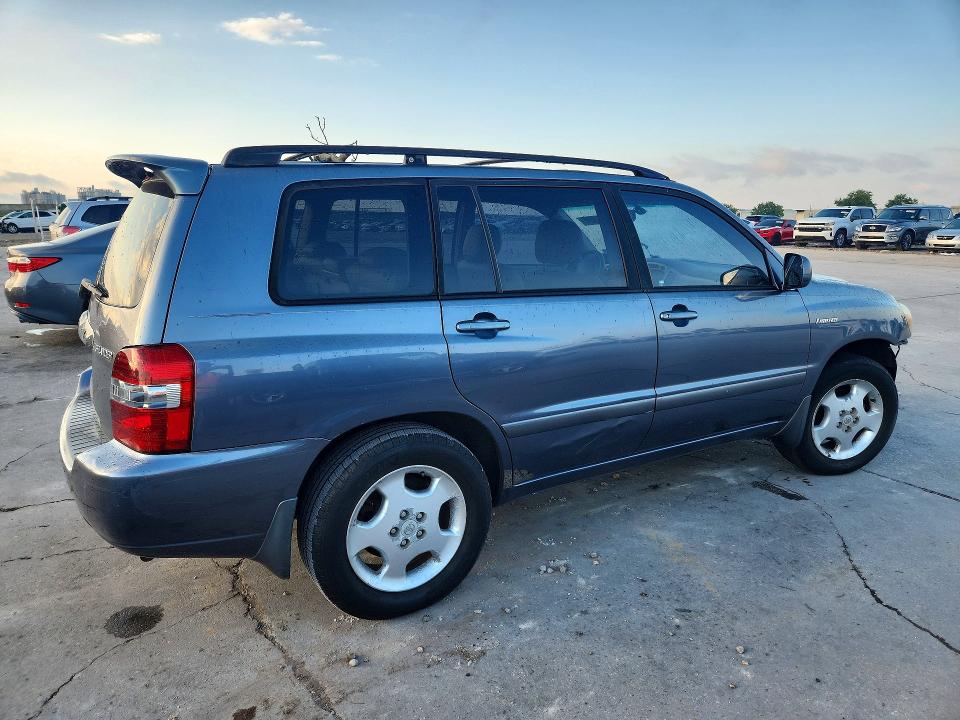 2004 Toyota Highlander VIN JTEDP21A540016745 COPART salvage auction — FRONT END, Id - Salvage Certificate Of Title, sold $450 on 2026-07-29 (photo 3)