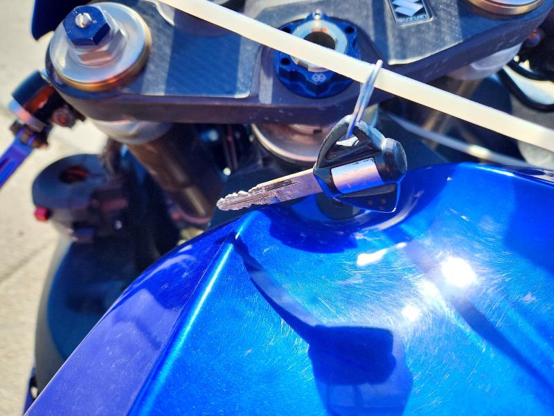 2007 Suzuki Gsx-r600 VIN JS1GN7DA572126956 COPART salvage auction — ROLLOVER, Co - Public - Salvage Title, sold $2,100 on 2026-07-15 (photo 8)