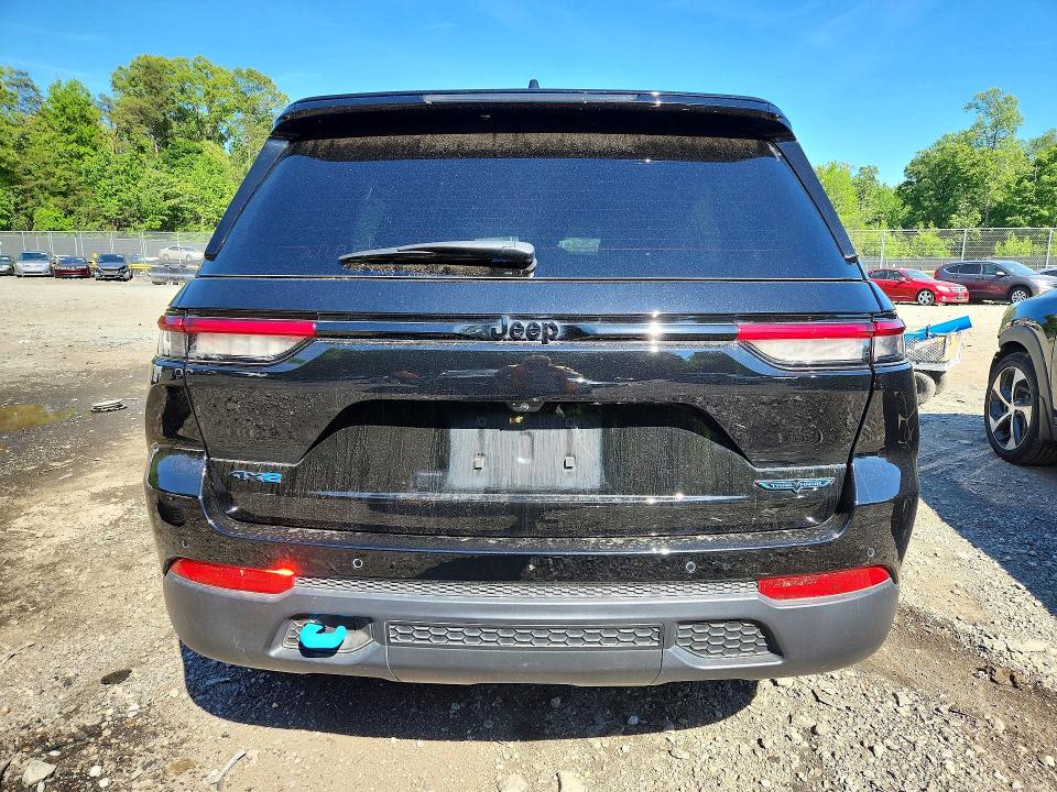 2024 Jeep Cherokee VIN 1C4RJYC60R8942910 COPART salvage auction — FRONT END, MD - CERT OF SALVAGE > 75% DAMAGE, sold $18,600 on 2026-07-31 (photo 6)