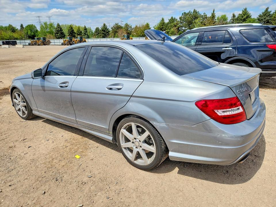 2014 Mercedes-benz VIN WDDGF8AB8EG243569 COPART salvage auction — SIDE, Il - Salvage Certificate, sold $4,100 on 2026-07-28 (photo 2)
