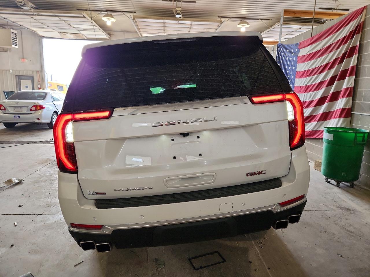 2025 GMC Yukon XL VIN 1GKS2JRL1SR285445 COPART salvage auction — Front End, MO - SALVAGE CERTIFICATE OF TITLE, sold $39,250 on 2026-07-07 (photo 6)