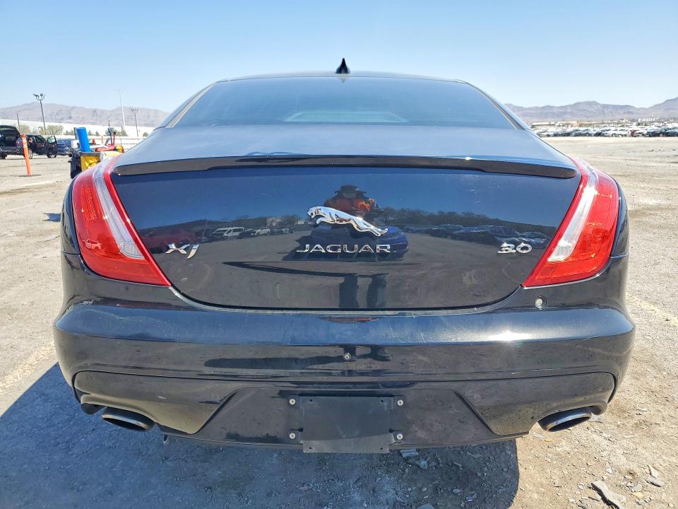 2017 Jaguar VIN SAJWA1C78H8W08420 COPART salvage auction — FRONT END, Nv - Salvage Title, sold $4,850 on 2026-07-30 (photo 6)