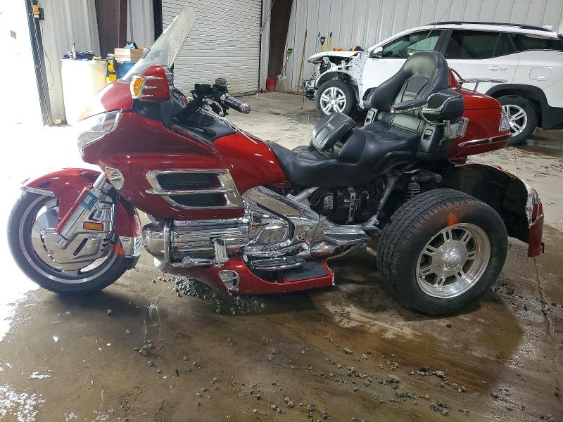 2008 Honda Gl1800 VIN 1HFSC47H48A707794 COPART salvage auction — ROLLOVER, Pa - Certificate Of Salvage, sold $2,650 on 2026-07-08 (photo 3)