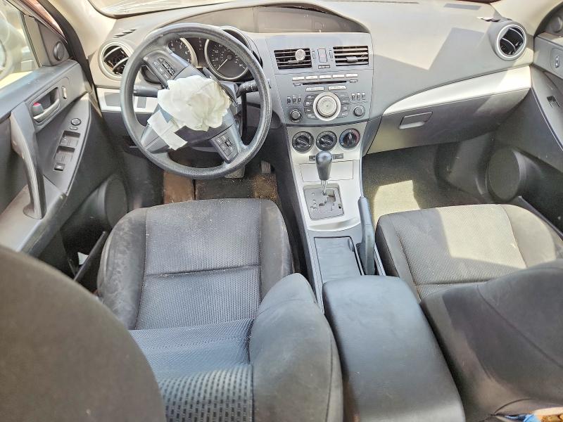 2011 Mazda 3 VIN JM1BL1VG5B1437906 COPART salvage auction — FRONT END, Il - Salvage Certificate, sold $250 on 2026-07-02 (photo 8)