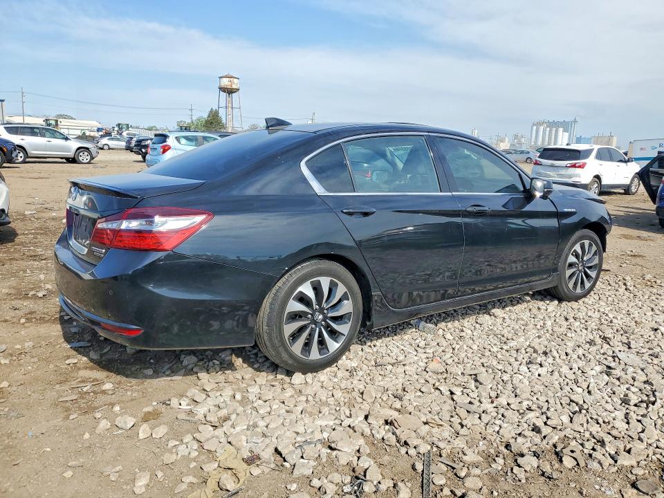 2017 Honda VIN JHMCR6F78HC031192 COPART salvage auction — FRONT END, IL - SALVAGE CERTIFICATE, sold $425 on 2026-07-22 (photo 3)