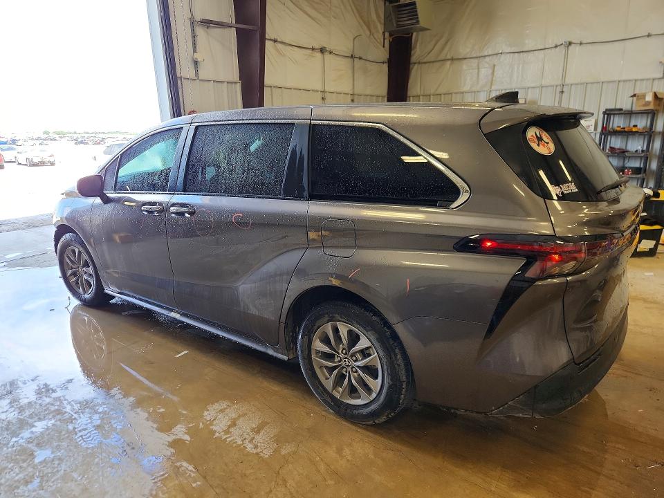 2024 Toyota Sienna VIN 5TDYRKEC6RS212256 COPART salvage auction — FRONT END, TX - CERTIFICATE OF TITLE, sold $21,500 on 2026-07-09 (photo 2)
