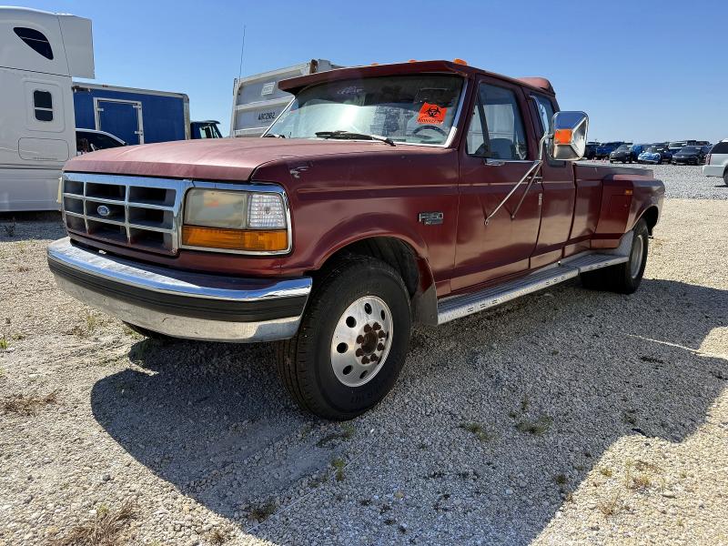 1992 Ford F350 VIN 1FTJX35M6NKB81940 — COPART salvage auction photo