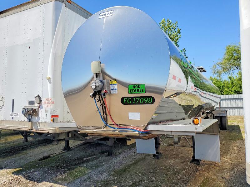 2023 Polar Tank VIN 1PMKR4328P1117098 COPART salvage auction — NORMAL WEAR, IL - SALVAGE CERTIFICATE, sold $18,200 on 2026-07-09 (photo 2)