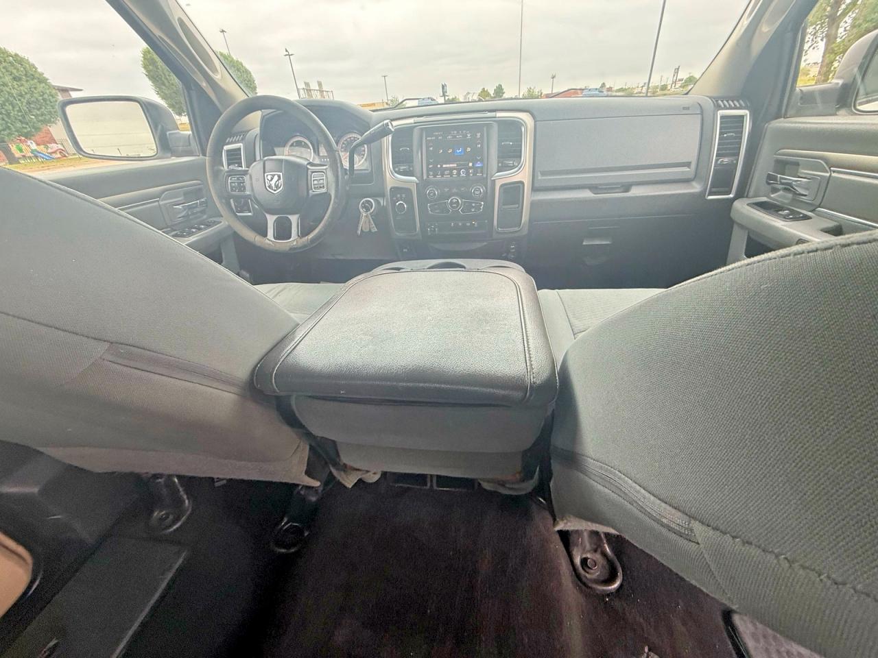 2017 Ram 2500 VIN 3C6UR5DL8HG620599 COPART salvage auction — Minor Dent/Scratches, OK - CERTIFICATE OF TITLE (P), sold $6,000 on 2026-05-28 (photo 9)