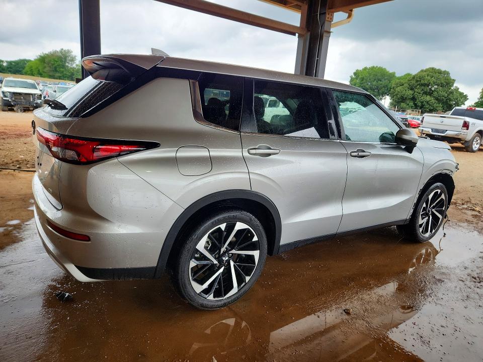 2024 Mitsubishi Outlander VIN JA4J3VA8XRZ006128 COPART salvage auction — FRONT END, Al - Cert Of Title-Salvage Title, sold $7,300 on 2026-07-15 (photo 3)