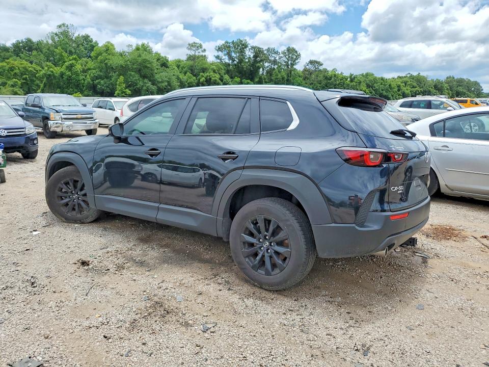 2025 Mazda Cx-50 VIN 7MMVABDM1SN328285 COPART salvage auction — SIDE, Salvage Title, sold $250 on 2026-07-21 (photo 2)