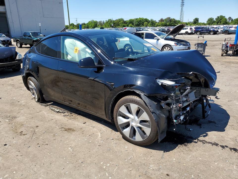 2022 Tesla Model y VIN 7SAYGAEE2NF523024 COPART salvage auction — FRONT END, Va - Cert Of Title - Salvage, sold $3,150 on 2026-07-12 (photo 4)