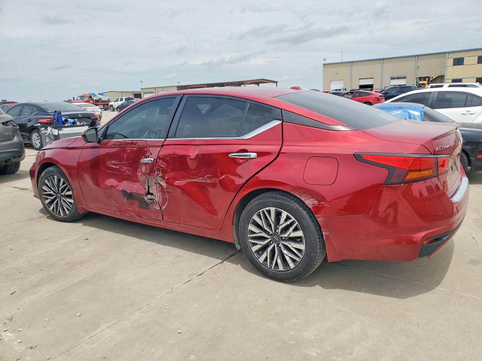 2023 Nissan Altima VIN 1N4BL4DV0PN416470 COPART salvage auction — SIDE, Tx - Salvage Vehicle Title, sold $5,700 on 2026-07-09 (photo 2)