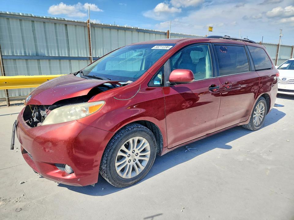 2013 Toyota Sienna VIN 5TDYK3DC9DS316194 COPART salvage auction — FRONT END, Tx - Salvage Vehicle Title, sold $2,650 on 2026-07-21 (photo 1)