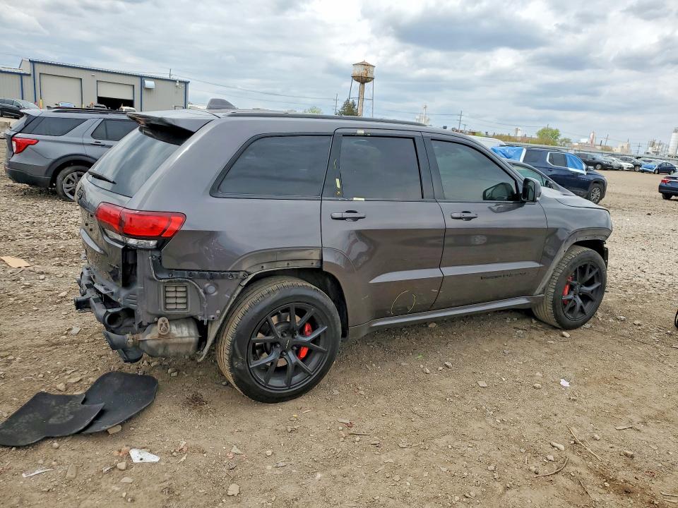 2019 Jeep VIN 1C4RJFDJ3KC683730 COPART salvage auction — VANDALISM, Il - Salvage Certificate, sold $22,100 on 2026-07-29 (photo 3)