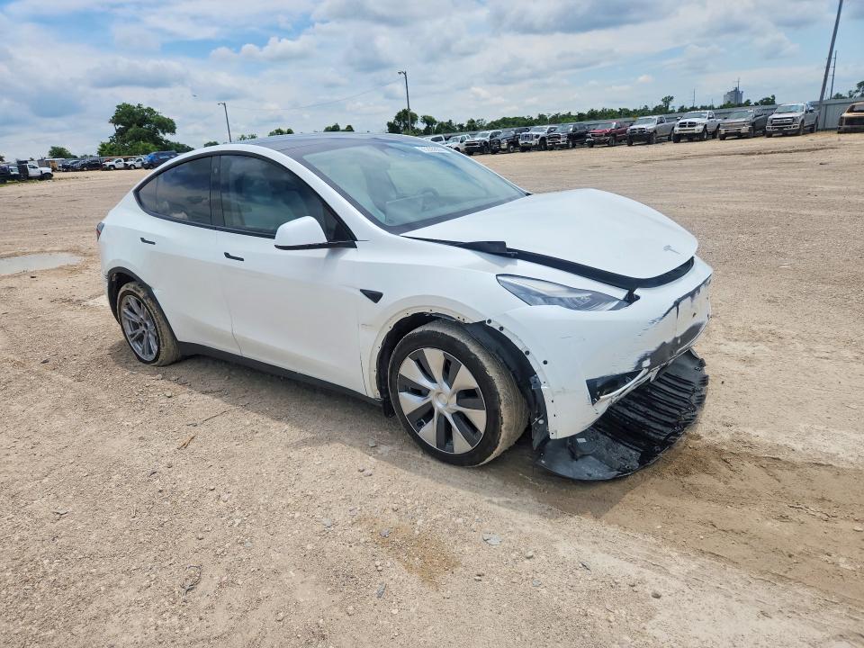 2021 Tesla Model y VIN 5YJYGDEE1MF102893 COPART salvage auction — FRONT END, Tx - Salvage Vehicle Title, sold $1,500 on 2026-07-29 (photo 4)